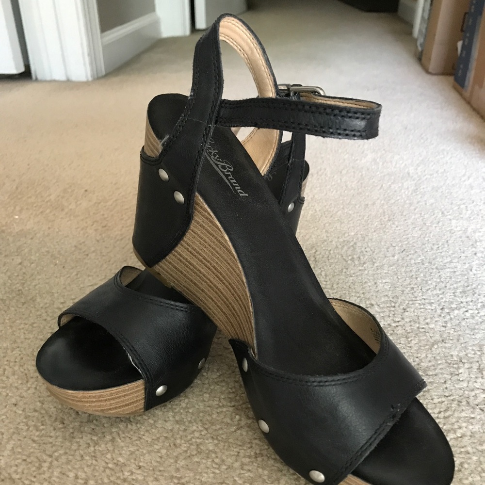 Lucky Brand Sandals